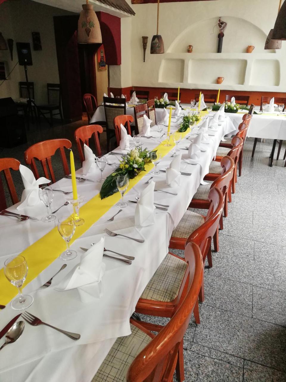 Hotel Central Restaurant El Barrio Grevenbroich Exterior photo